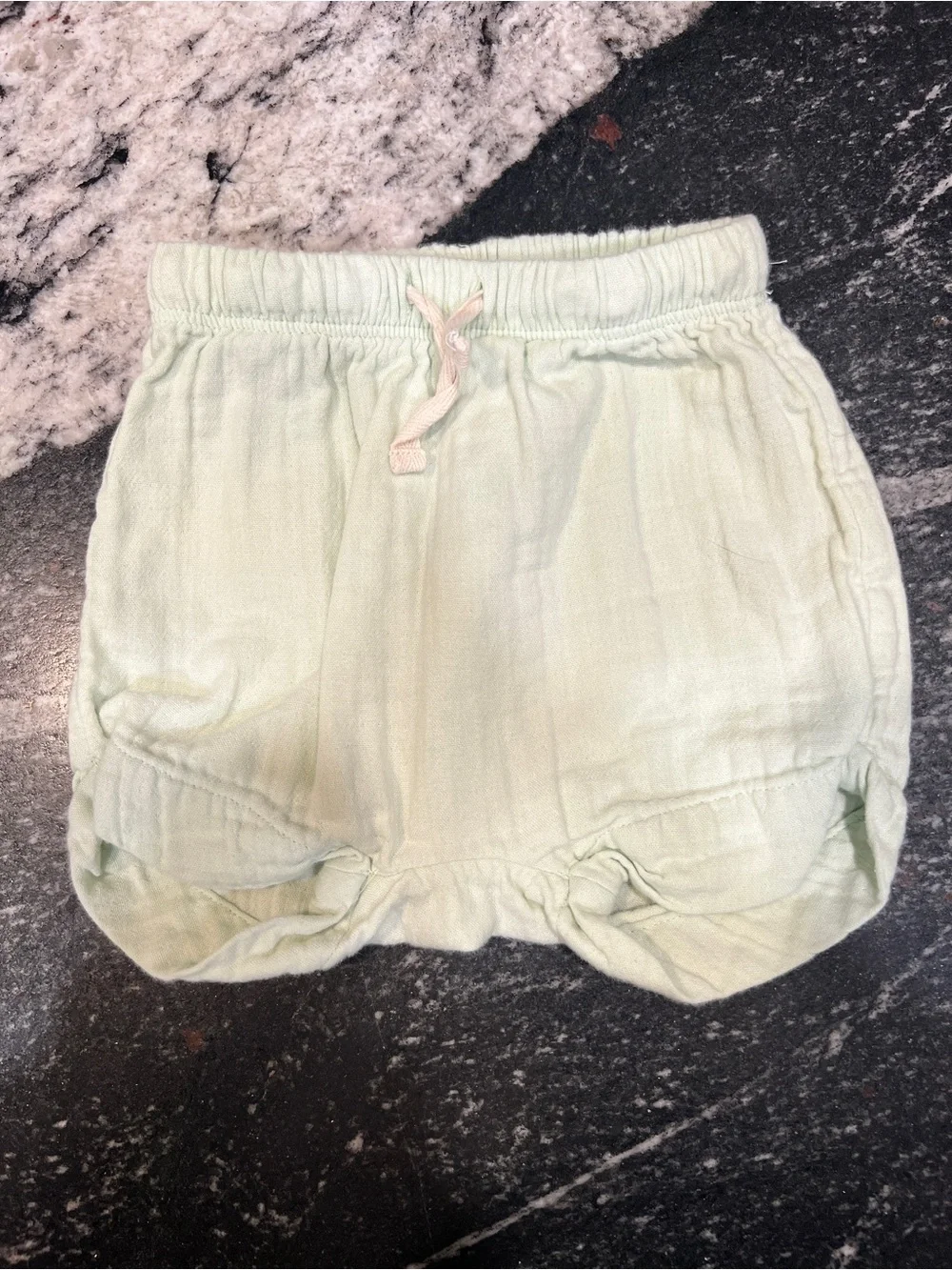 Old Navy Baby Girls Linen Blend Bubble Shorts Light Green 12-18M